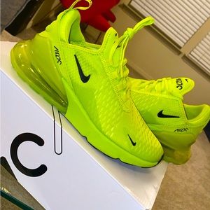 Women’s Nike Air Max 270 Size 7